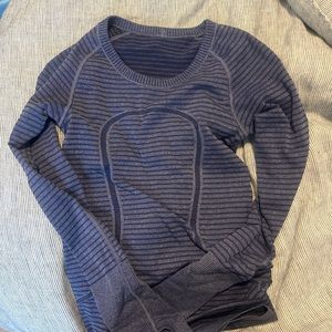 Lululemon swiftly striped